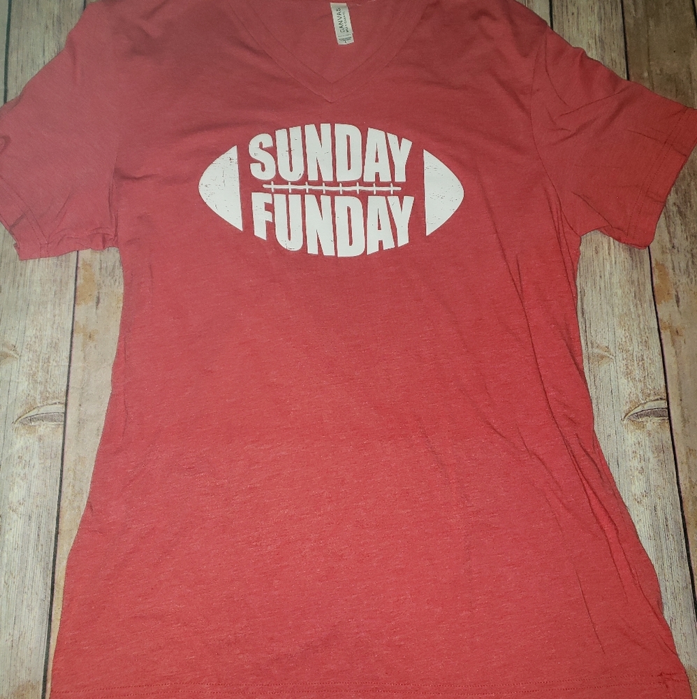 Red Sunday Funday Football Women's Large tee shirt KC Chiefs San Francisco 49ers